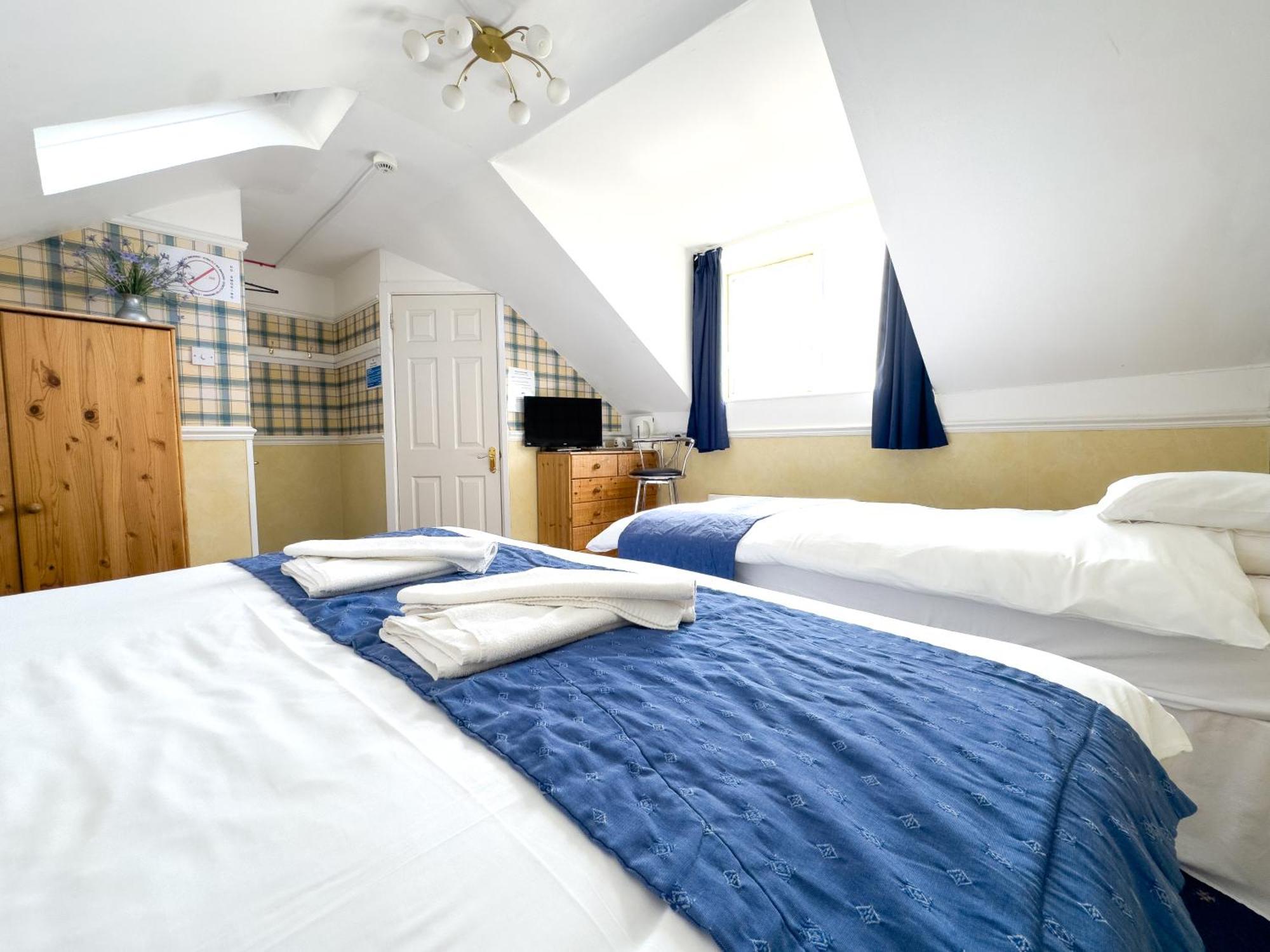Harbour Heights Couette-café 2*